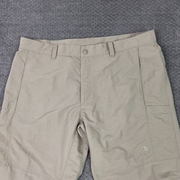 The North Face Hiking Pants Men's Size 40 x 28 Khaki Nylon Outdoors Gorpcore - Picture 2 of 13